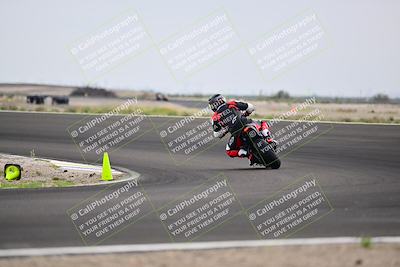 media/Apr-18-2025-TrackDaz (Fri) [[45f5874c44]]/C Group/Session 2 (Turn 10)/